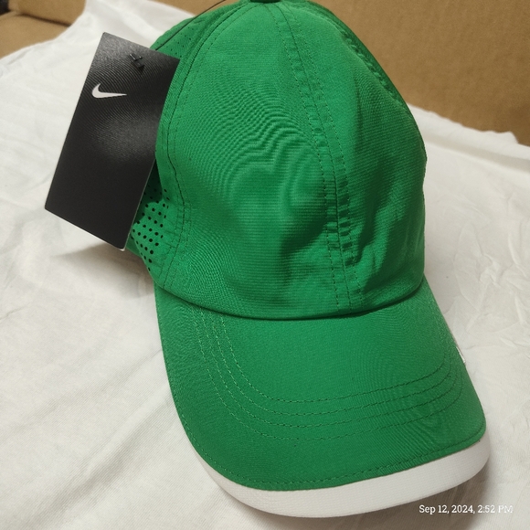 NWT Nike Golf – Dri-FIT Swoosh Perforated  - Picture 1 of 11